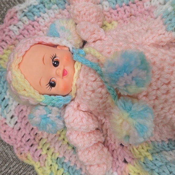 Vintage Pastel Crocheted Baby Doll Lovey Blanket Toy - Picture 11 of 12